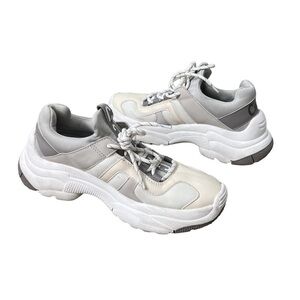 Circus By Sam Edelman White Gray Terry Sneakers Size 6 1/2 Women’s